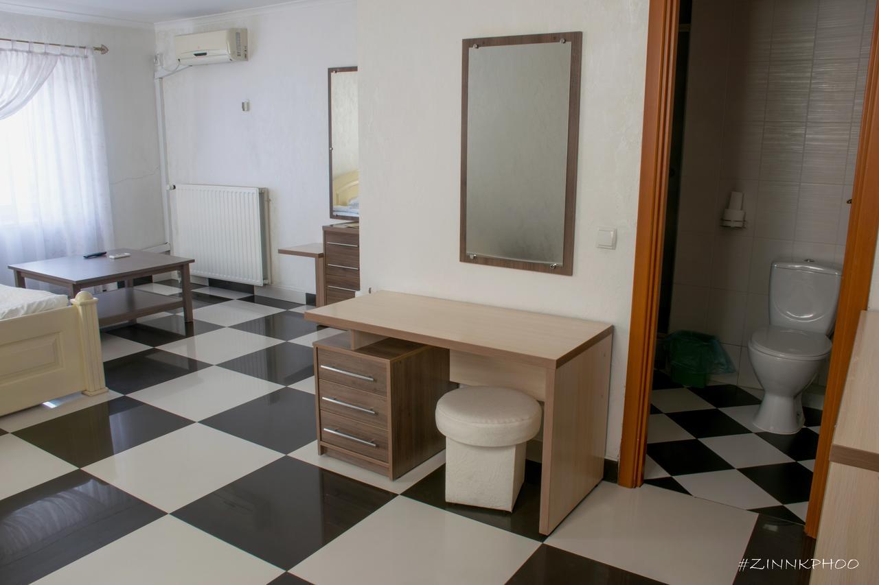 Kedem Hotel Lipiny Exteriér fotografie